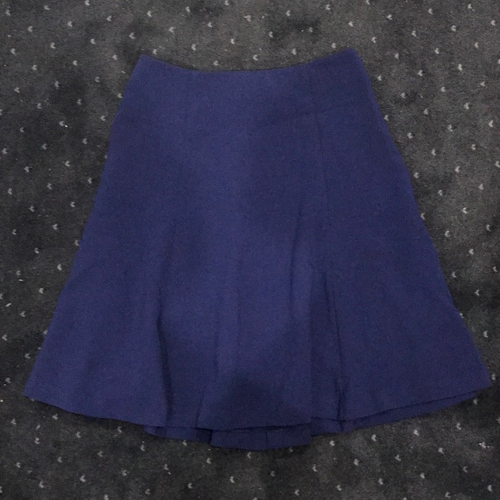 Basic navy skirt!!